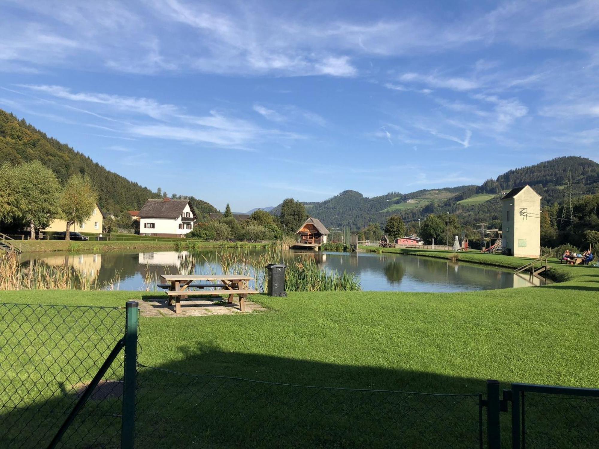 Apartmenthaus Pastner Am Teich Übelbach Exteriör bild