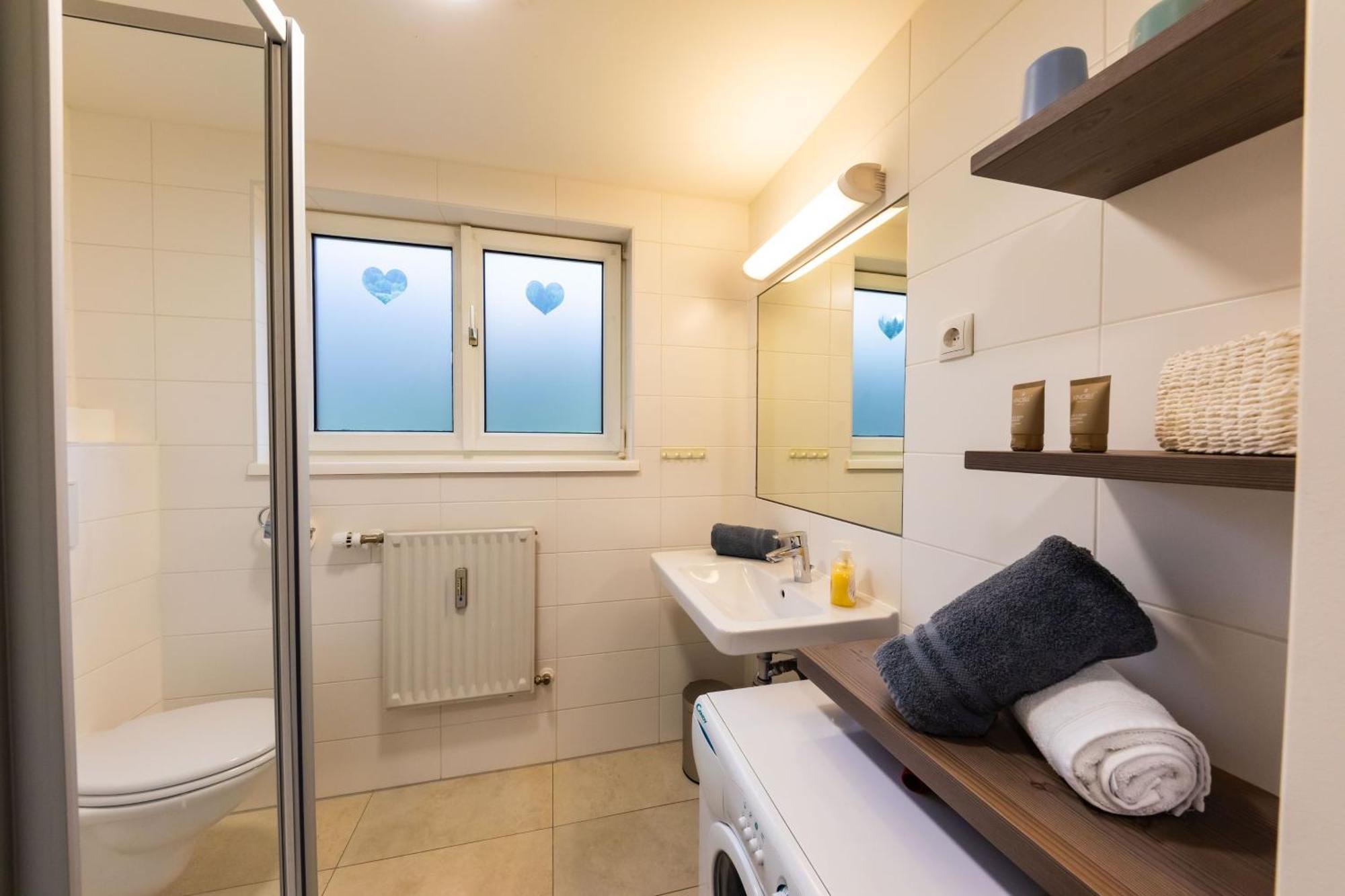 Apartmenthaus Pastner Am Teich Übelbach Exteriör bild