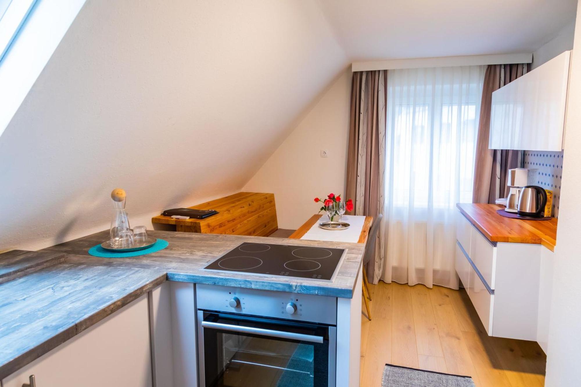 Apartmenthaus Pastner Am Teich Übelbach Exteriör bild